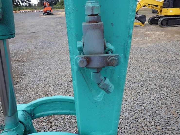 komatsu-pc35mr-1-image-10