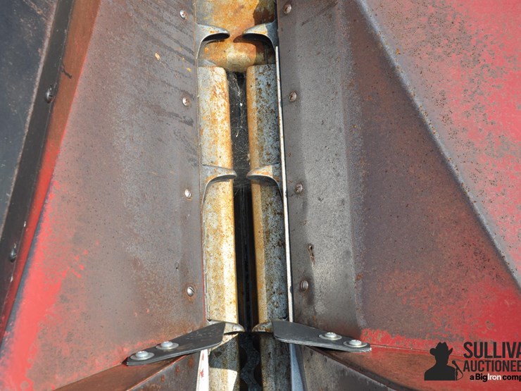 case-ih-1064-image-13