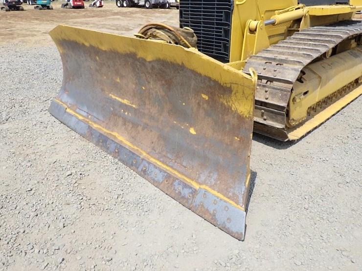deere-750j-lt-image-7