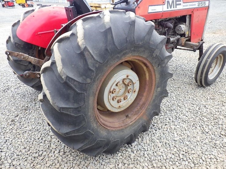 massey-ferguson-255-image-28