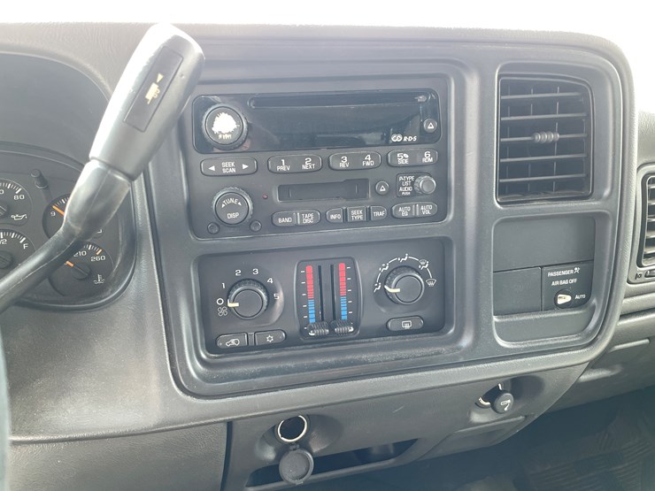 2003-chevrolet-silverado-1500-image-33