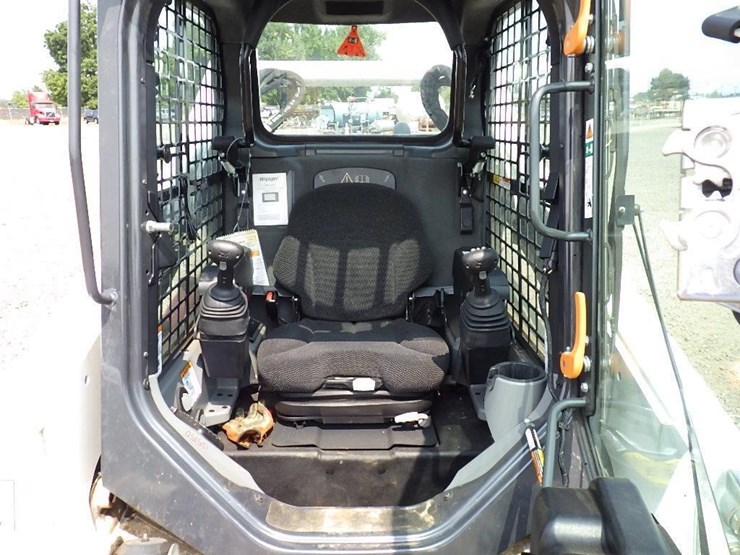 2022-bobcat-t770-image-19