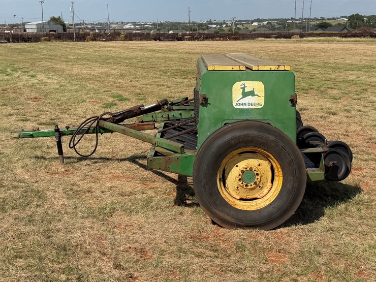 john-deere-8350-image-2