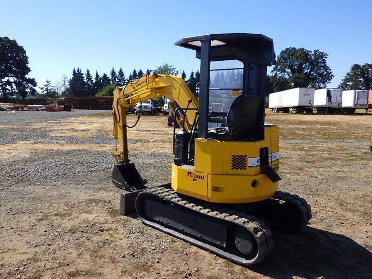 komatsu-pc12uu-image-6