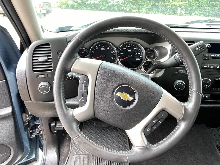 2011-chevrolet-silverado-1500-image-65