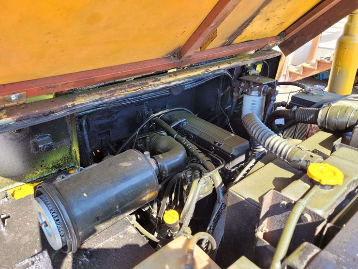 deere-244e-image-8