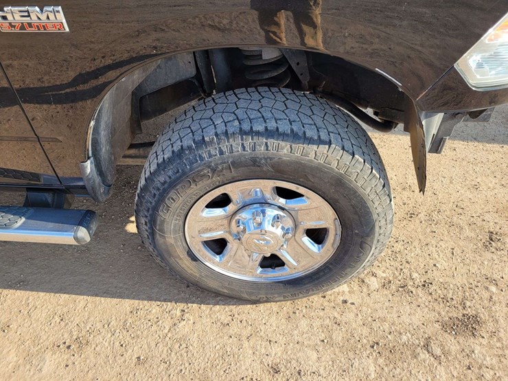 2016-ram-2500-tradesman-image-17