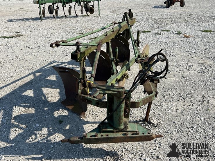 john-deere-2-image-2