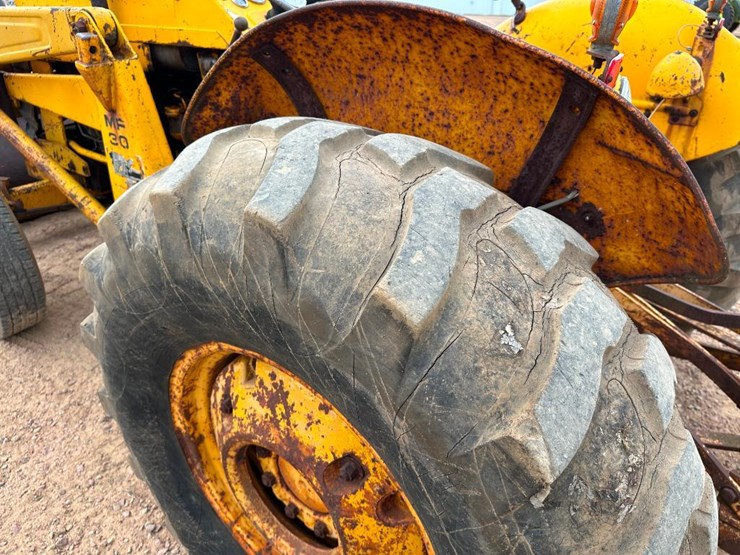 massey-ferguson-30-image-7