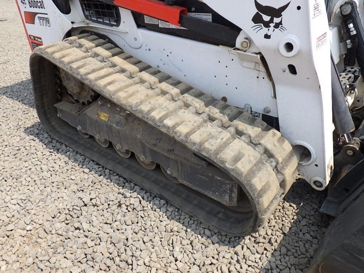 2022-bobcat-t770-image-39