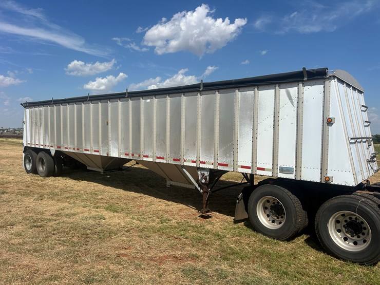 merritt-grain-trailer-image-15