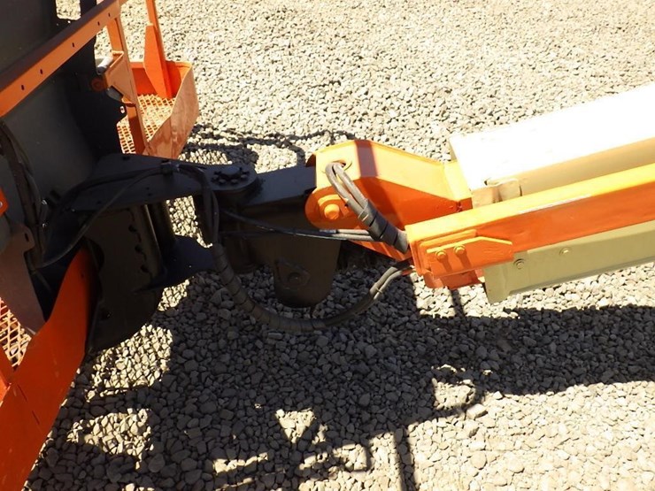 2009-jlg-400s-image-10