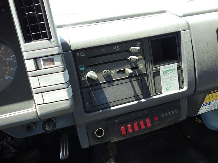 1996-isuzu-frr-image-34