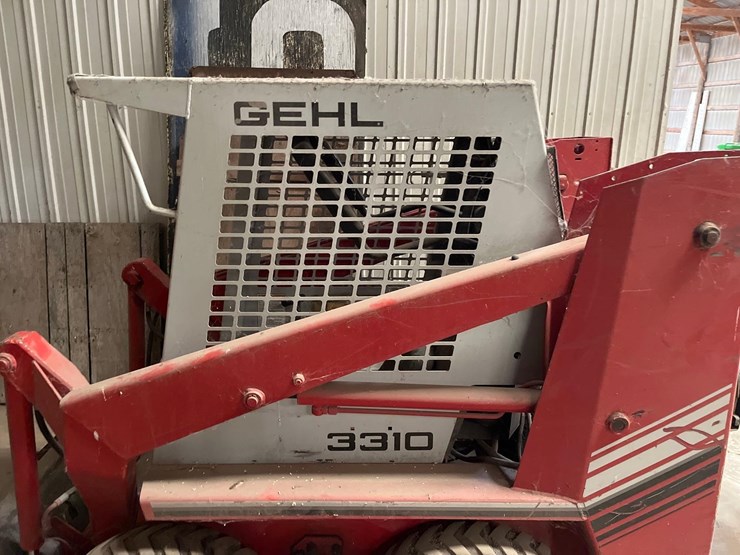 gehl-3310-image-2