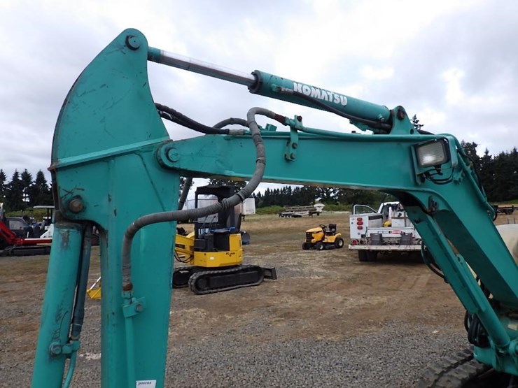 komatsu-pc35mr-1-image-11
