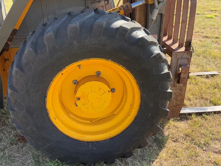 jcb-930-image-10