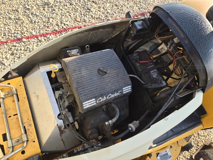 cub-cadet-3204-image-4