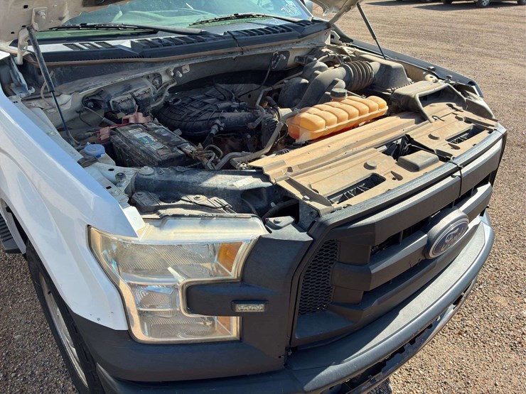 2017-ford-f150-xl-image-14