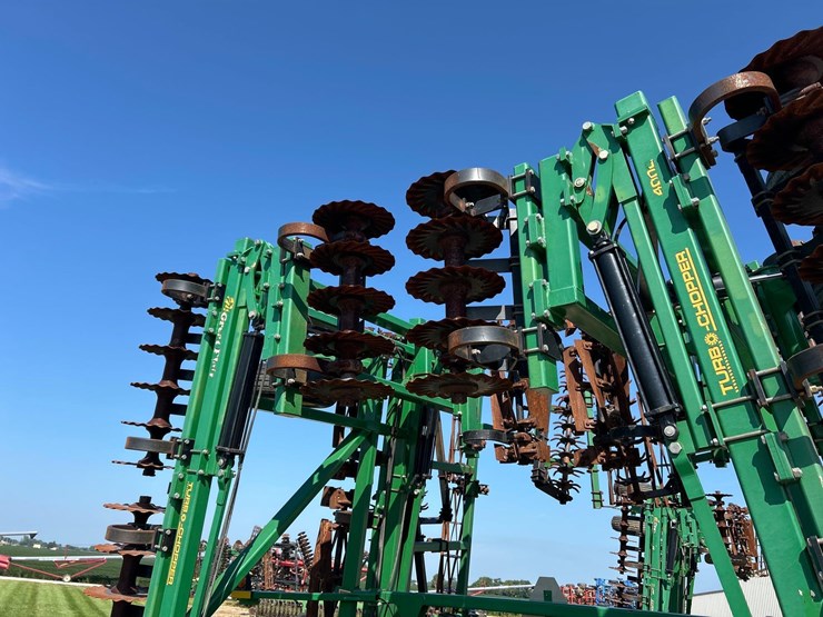 great-plains-4000-image-8