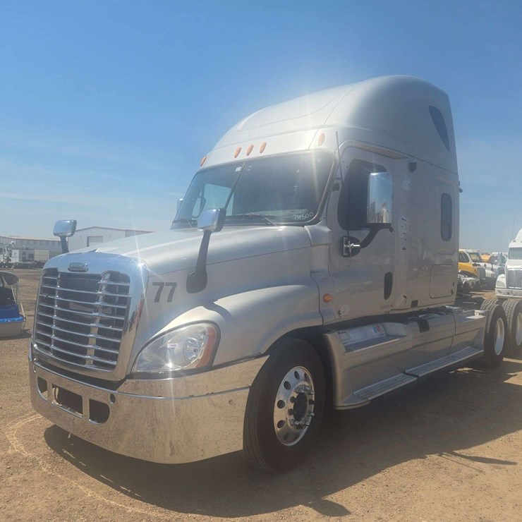 2009 FREIGHTLINER CASCADIA 125