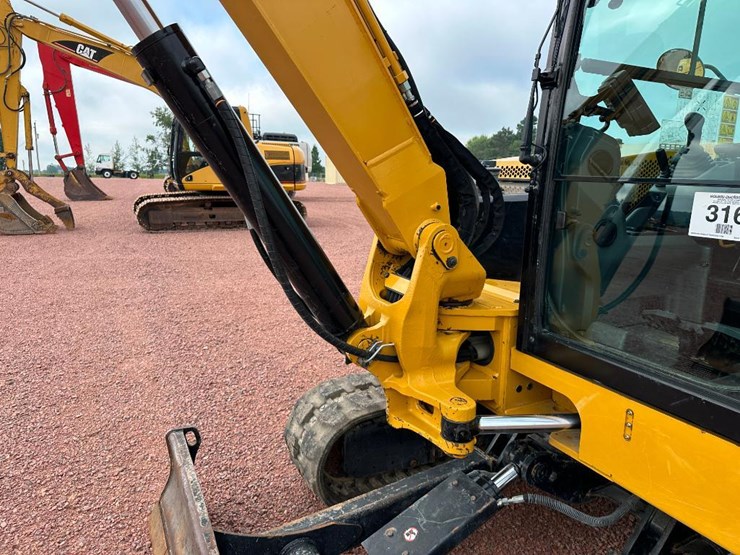 2020-caterpillar-306-cr-image-36