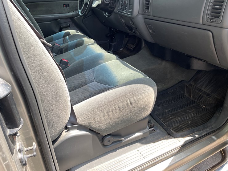 2003-chevrolet-silverado-1500-image-42