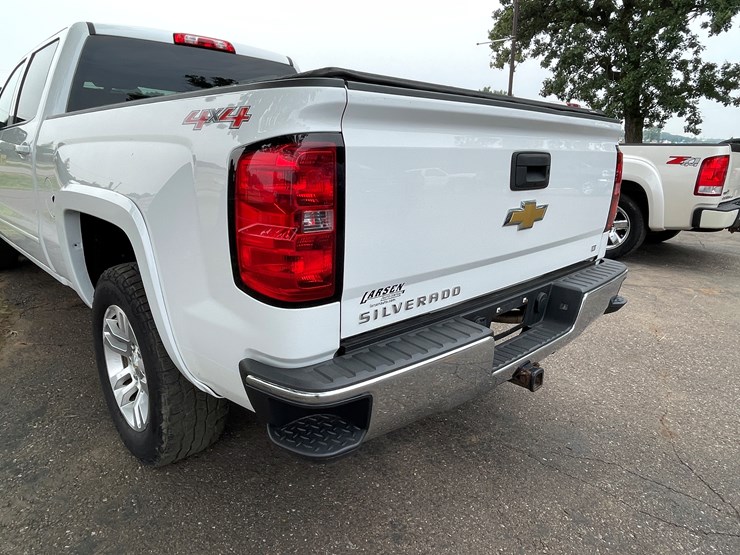 2015-chevrolet-silverado-1500-image-30