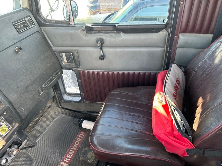 1990-kenworth-t600-image-30