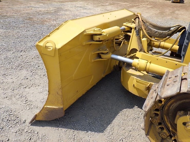 deere-750j-lt-image-12