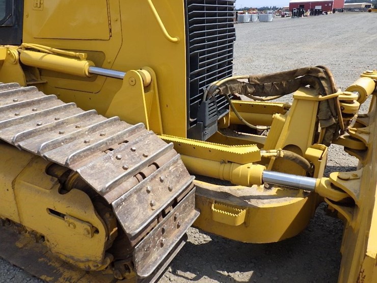 deere-750j-lt-image-11
