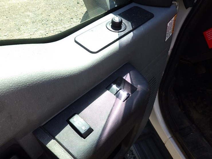 2012-ford-f450-image-29