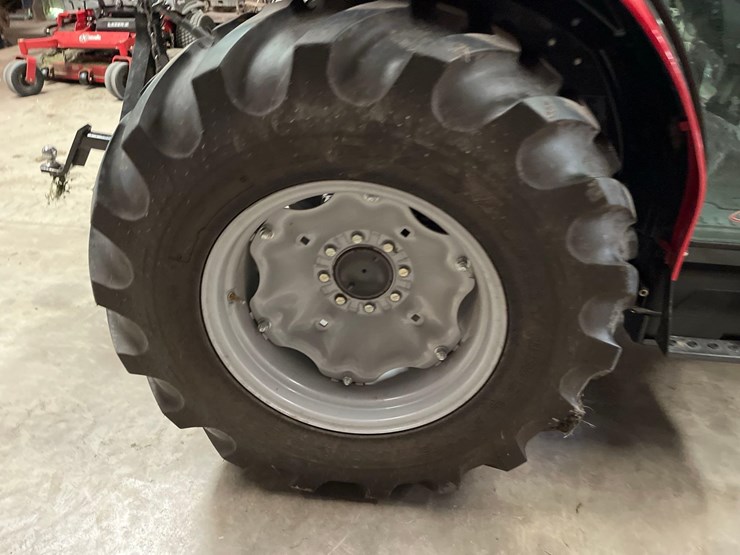 massey-ferguson-1755m-image-9