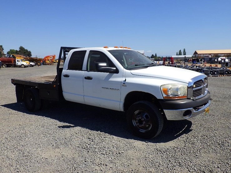 2006-dodge-ram-3500-image-2