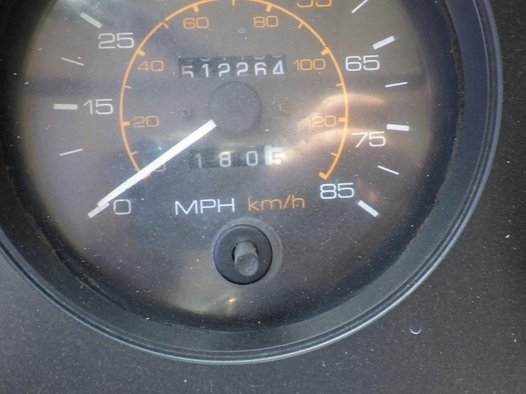 1996-isuzu-frr-image-33