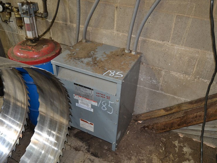 electrical-panel-w/-1-square-d-30kva-transformers-w/-sts-25kva-transformer-w/-3-30amp-disconnect-w/3-60amp-disconnect-w/1-200-amp-disconnect-w/-panel-board-image-3