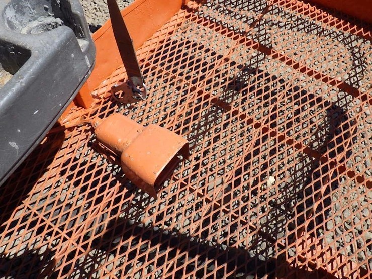 2009-jlg-400s-image-13