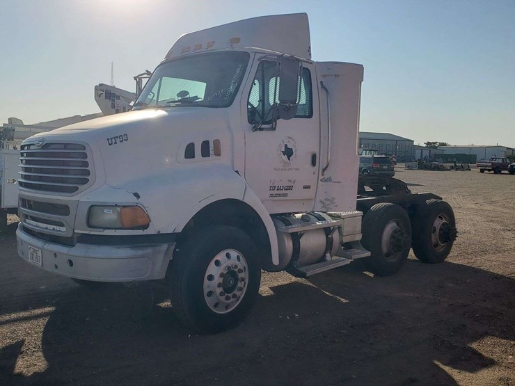 2008-sterling-at9500-image-1