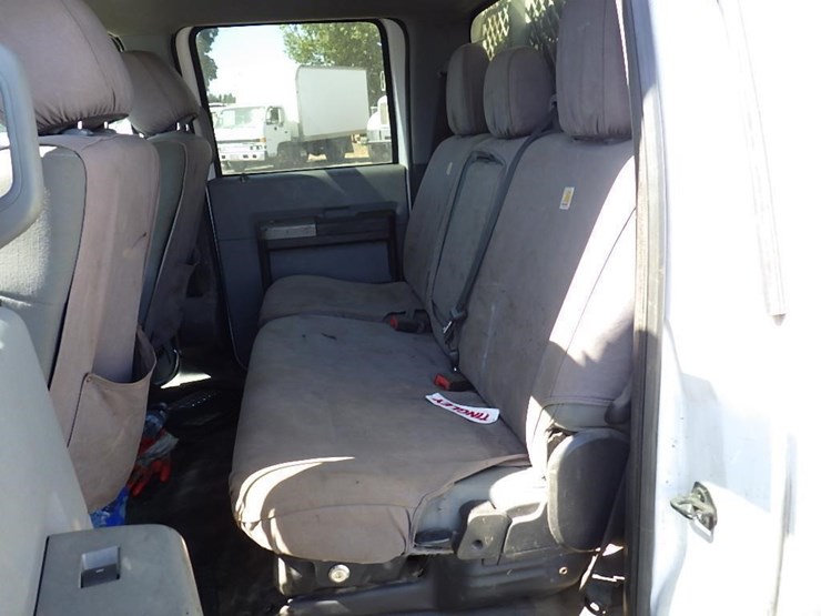 2014-ford-f550-image-21