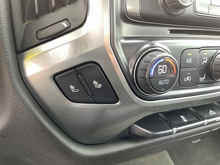 2015-chevrolet-silverado-1500-image-61