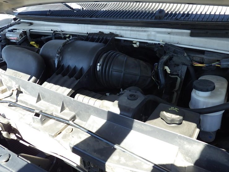2009-utility-van-image-24