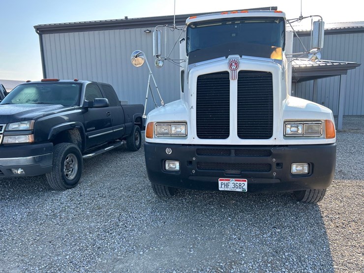 1990-kenworth-t600-image-2