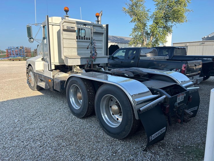 1990-kenworth-t600-image-5