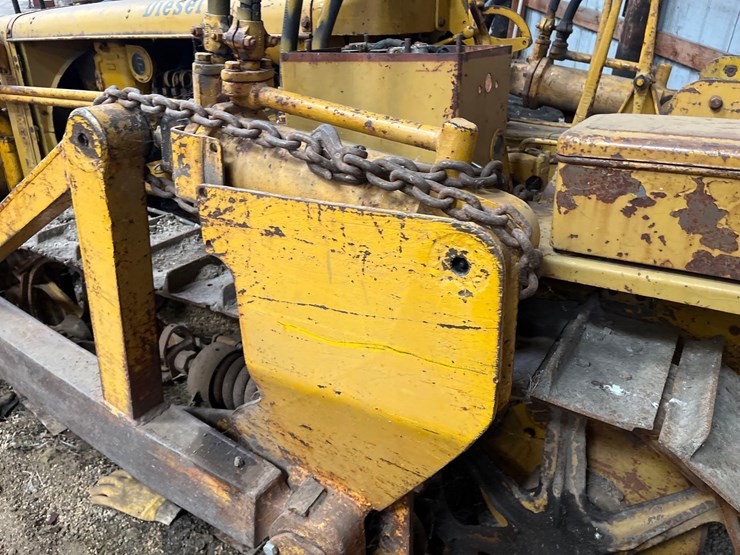 caterpillar-d2-image-12