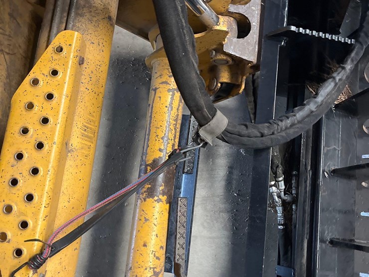 john-deere-270-image-10