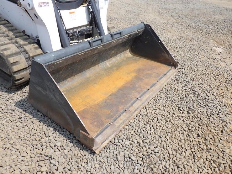 2022-bobcat-t770-image-8