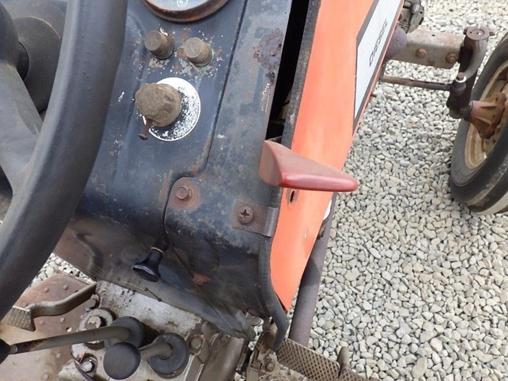 massey-ferguson-255-image-21