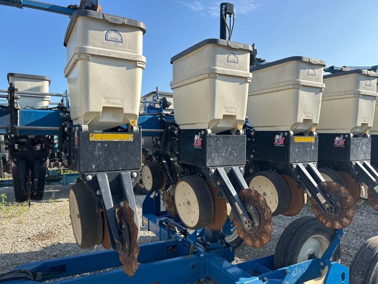 kinze-3500-image-13