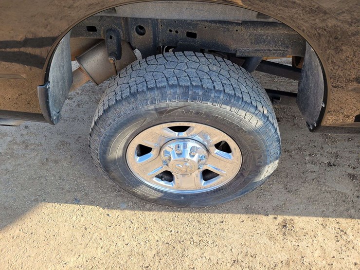 2016-ram-2500-tradesman-image-18