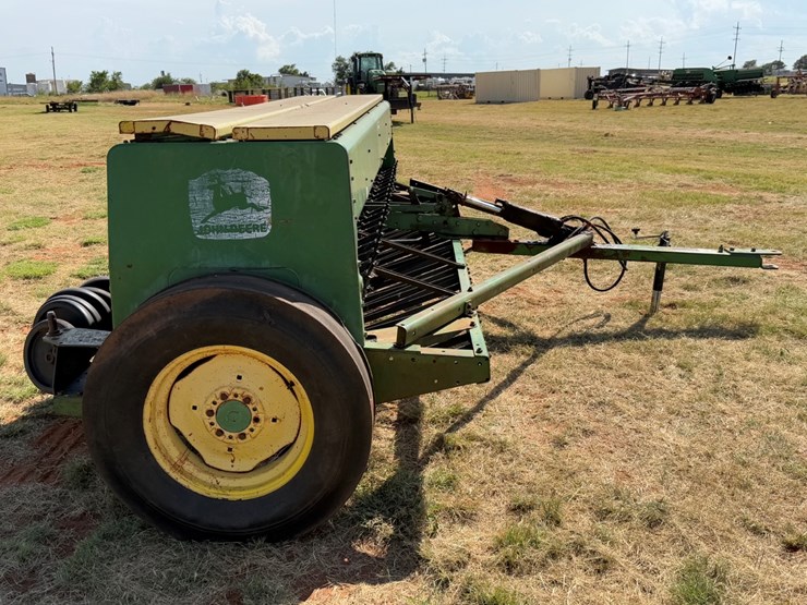 john-deere-8350-image-11