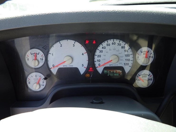 2006-dodge-ram-3500-image-26